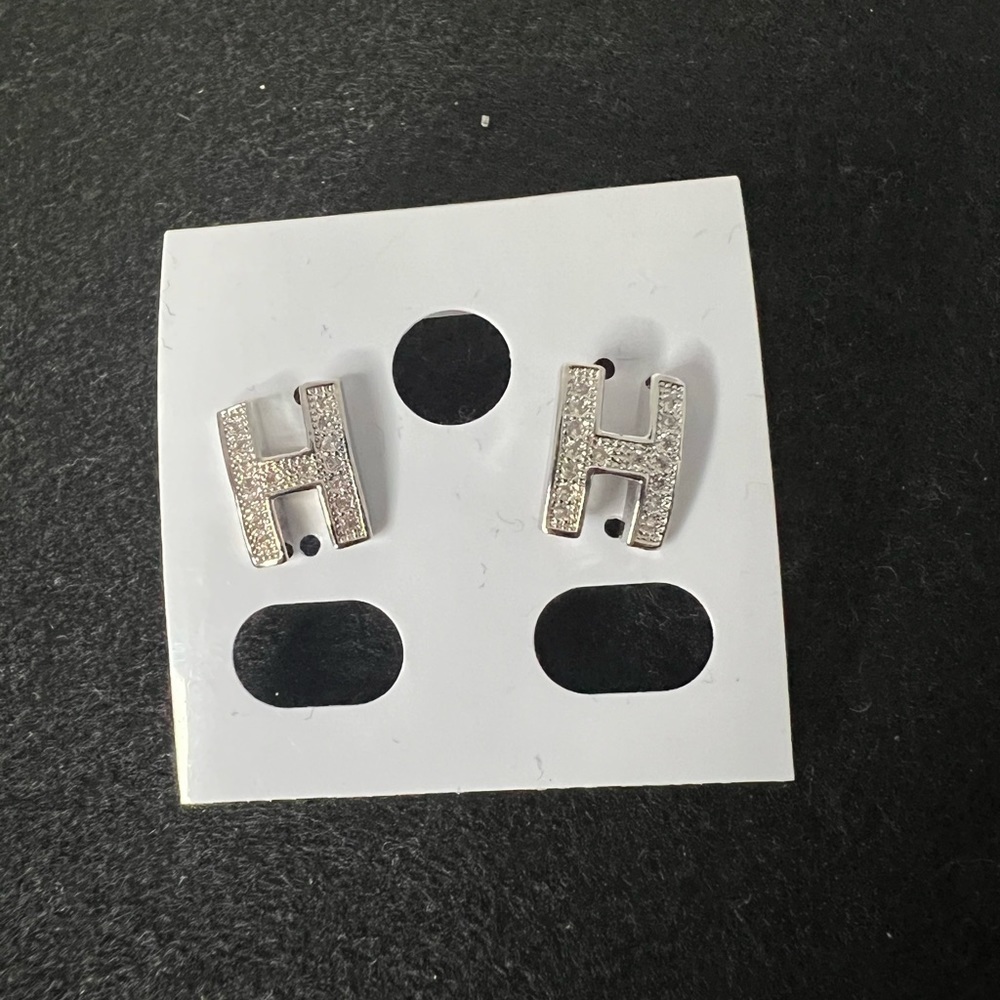 Micro Paved Silver Letter H Stud Earrings New - Picture 7 of 7